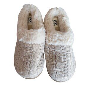 EZ Feet Cable Knit Faux Fur Lined Slippers Beige Size 7/8